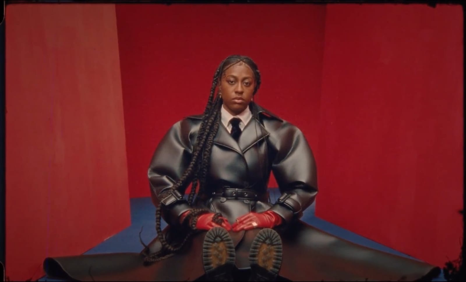Anaiis - Juno - still 3